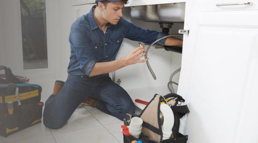 Professional water heater repair in Ingram, TX
